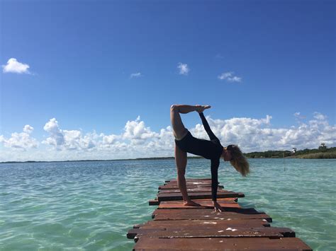 caroline w yoga instagram